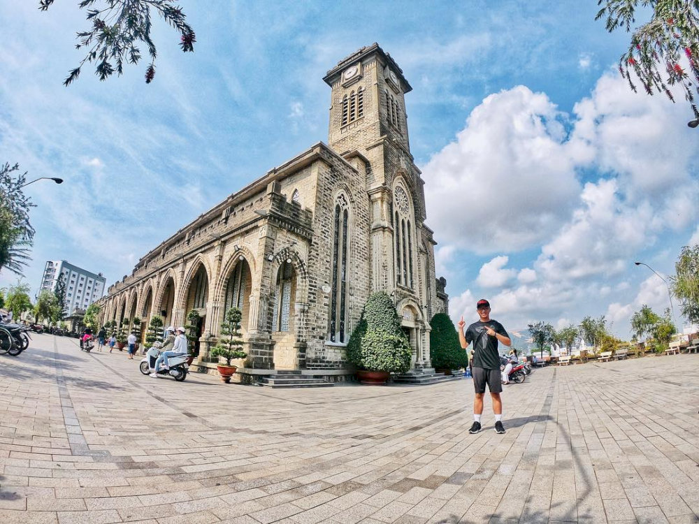 Visiting during early morning hours offers a serene atmosphere and cooler temperatures, making it an ideal time for reflection and photography